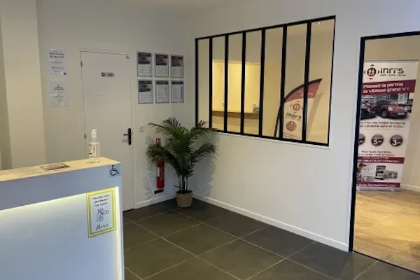Auto-école INRI'S La Courneuve - agence